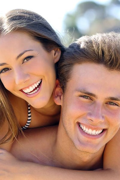 Dentist for young couple Dr Shenas